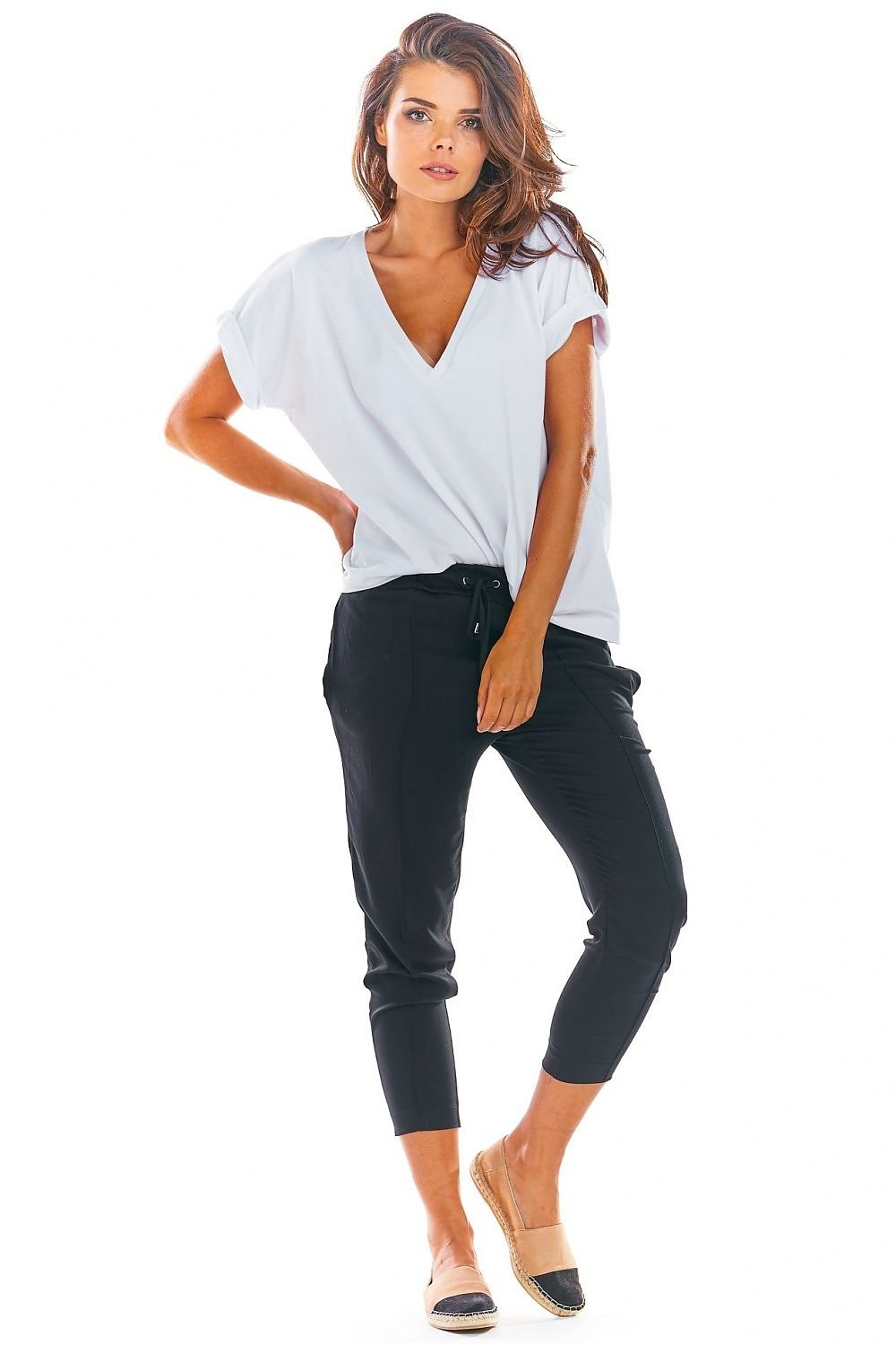 Women trousers model 144656 awama