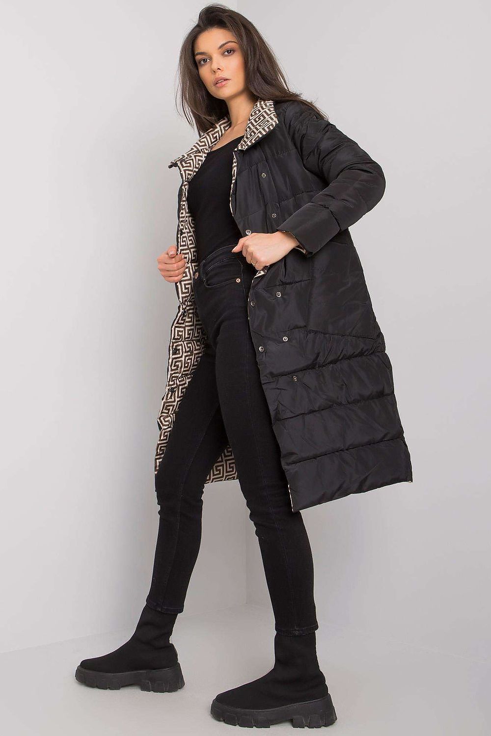 Coat model 161034 Yups