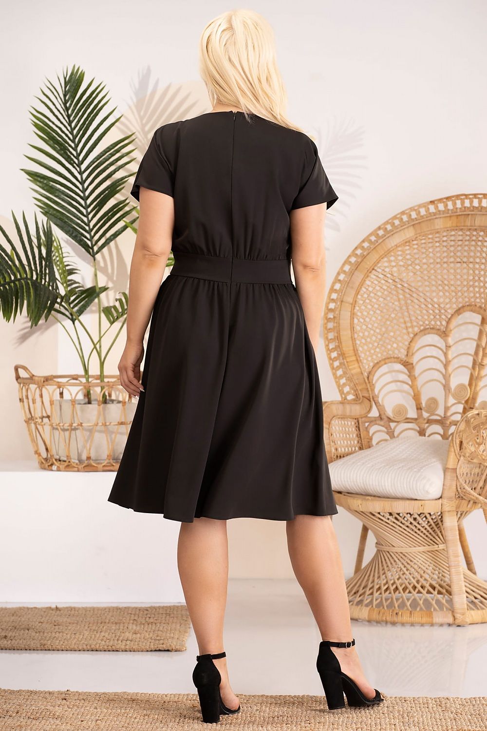 Plus size dress model 183387 Karko